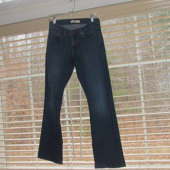 LEVI’S 529 Curvy Boot Medium Wash Jeans Size 8M - Picture 1 of 6